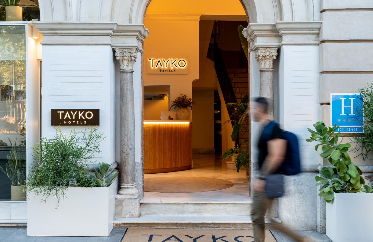 Tayko Hotel: WebKeys - Open Doors without an APP
